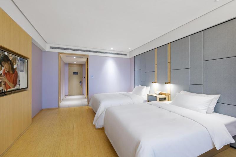 Bed room