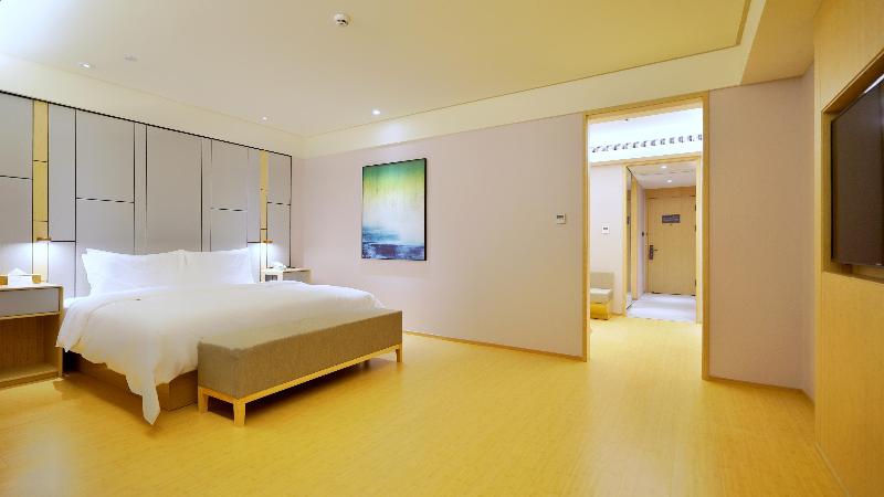 Bed room