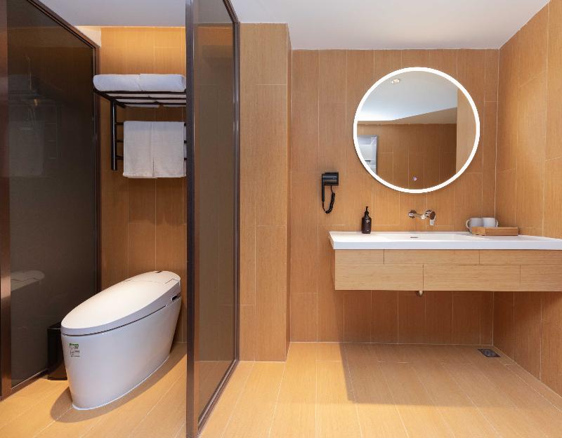 Ji Hotel (Shanghai Dongming Road Metro Station) 3