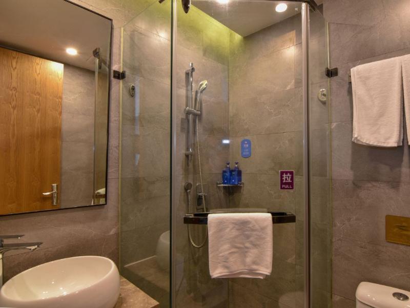 Hanting Hotel (Beijing Tuanjie Lake) image