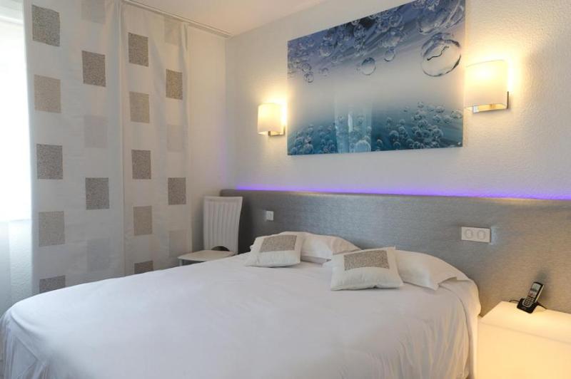 Logis Hotel Chez Camillou image