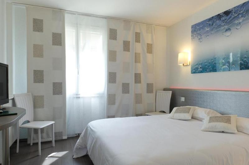 Logis Hotel Chez Camillou image