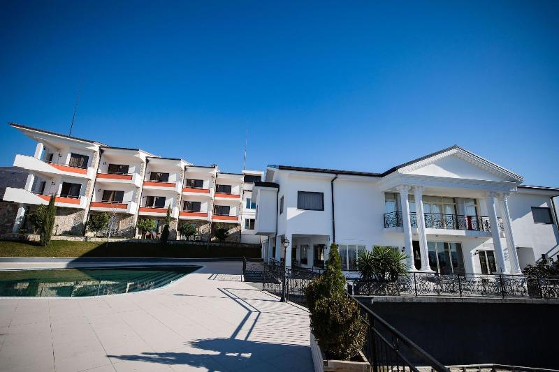 Chateau Linza Resort image