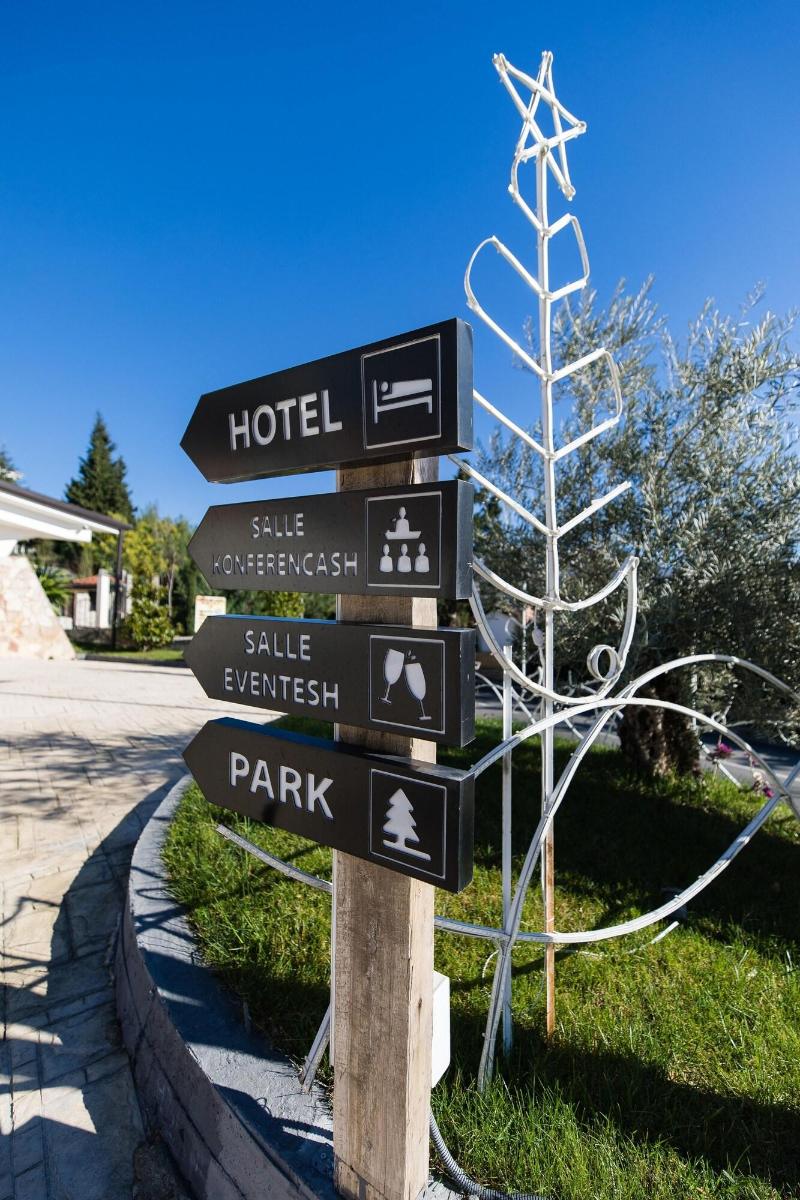 Chateau Linza Resort image