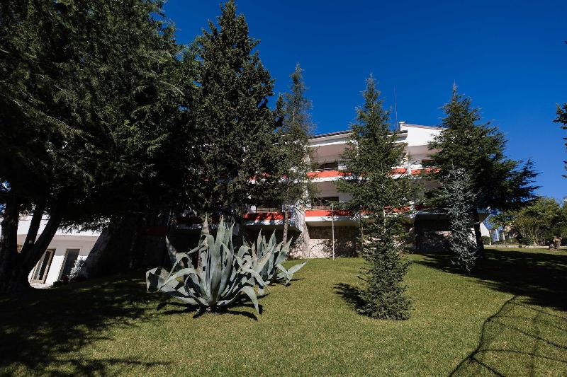 Chateau Linza Resort image