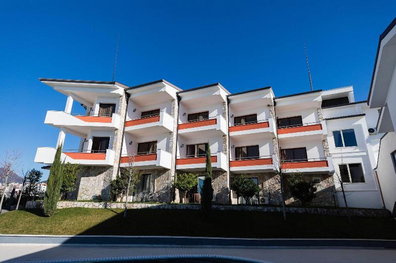 Chateau Linza Resort image