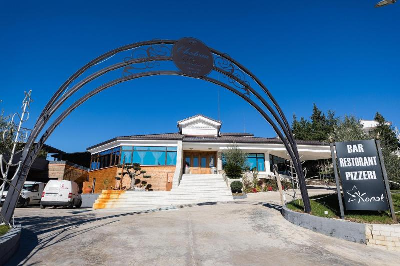 Chateau Linza Resort image