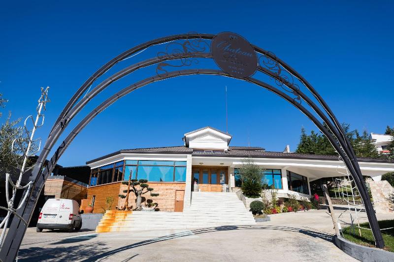 Chateau Linza Resort image