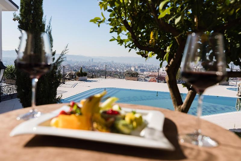 Chateau Linza Resort image