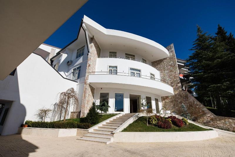 Chateau Linza Resort image