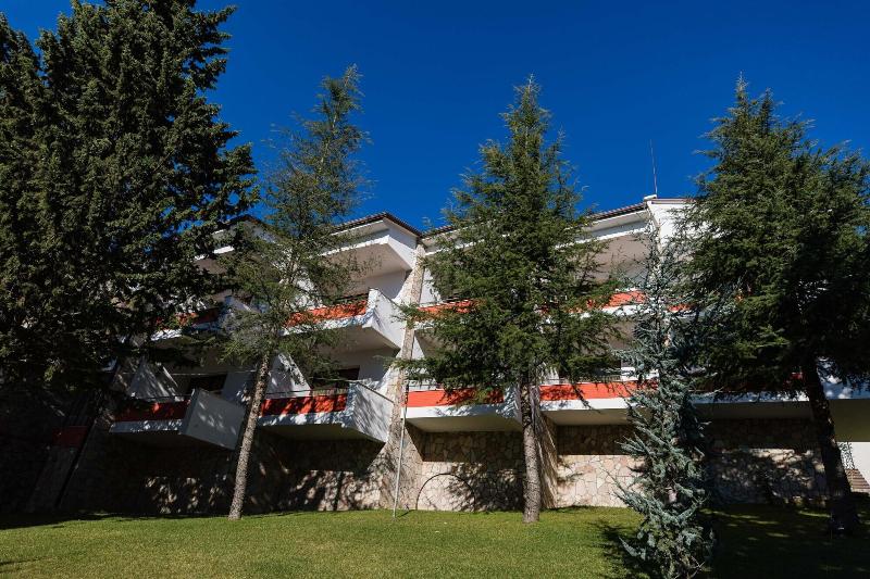 Chateau Linza Resort image