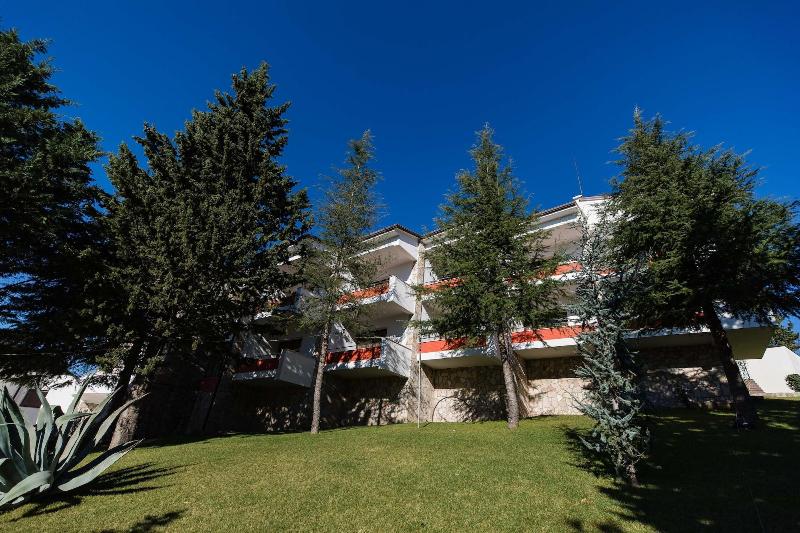 Chateau Linza Resort image