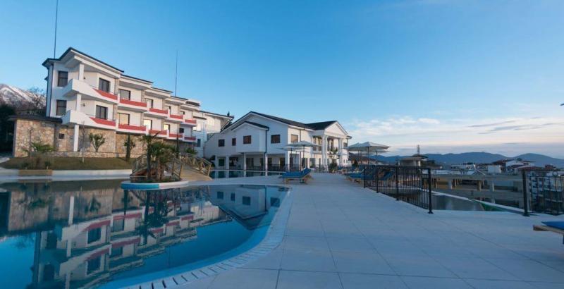 Chateau Linza Resort image
