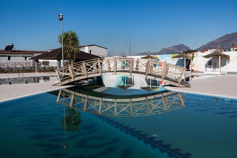 Chateau Linza Resort image