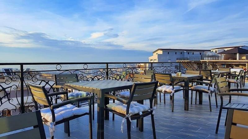 Chateau Linza Resort image