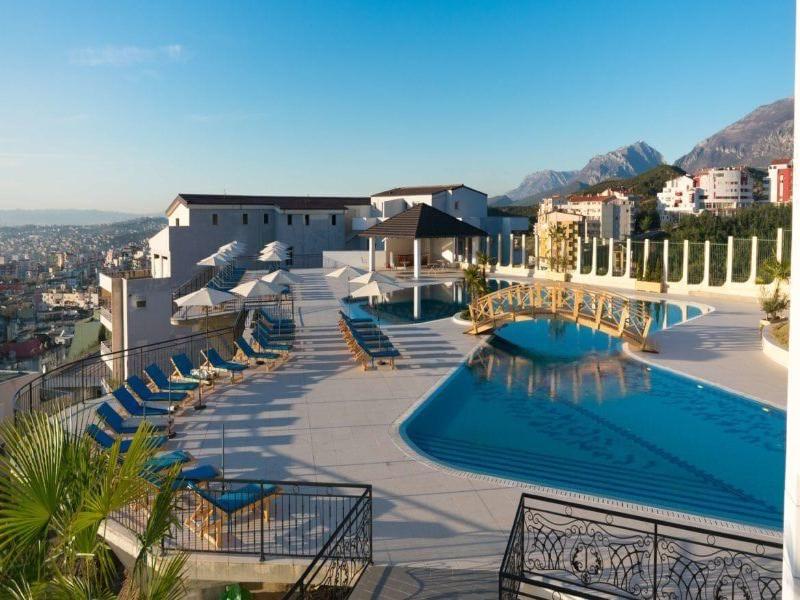 Chateau Linza Resort image