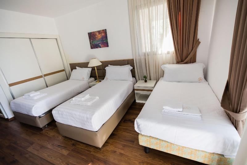 Chateau Linza Resort image
