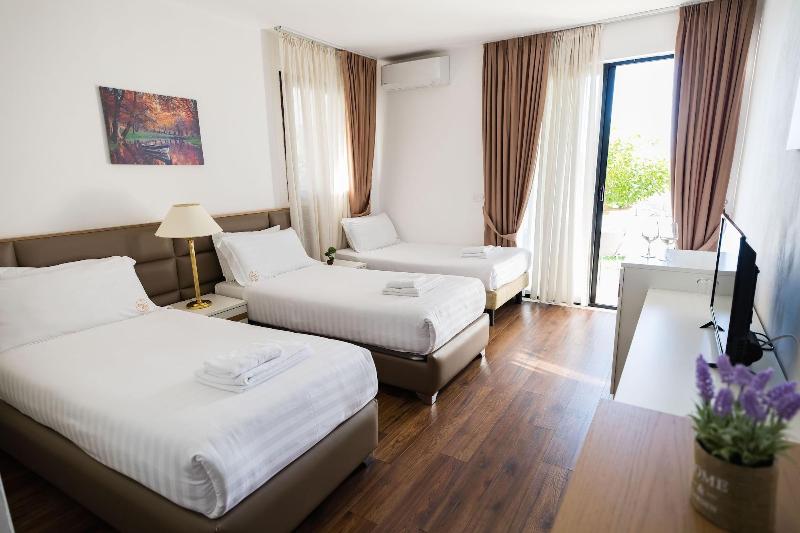 Chateau Linza Resort image