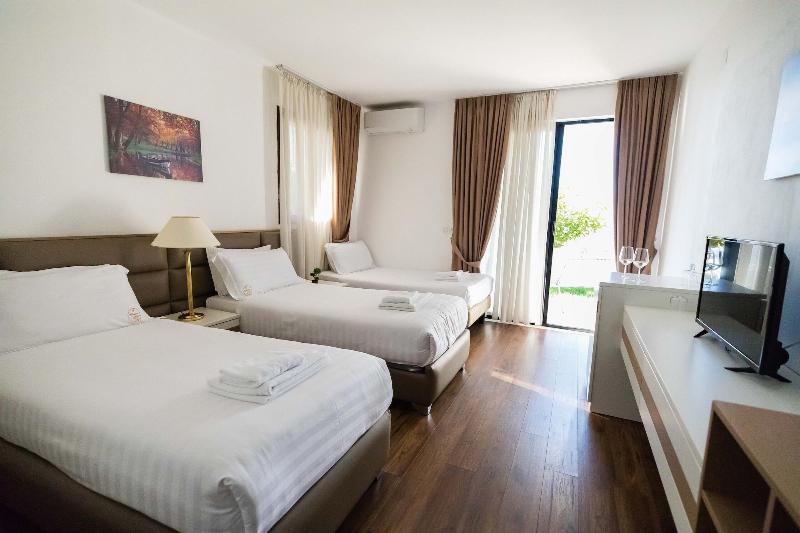 Chateau Linza Resort image