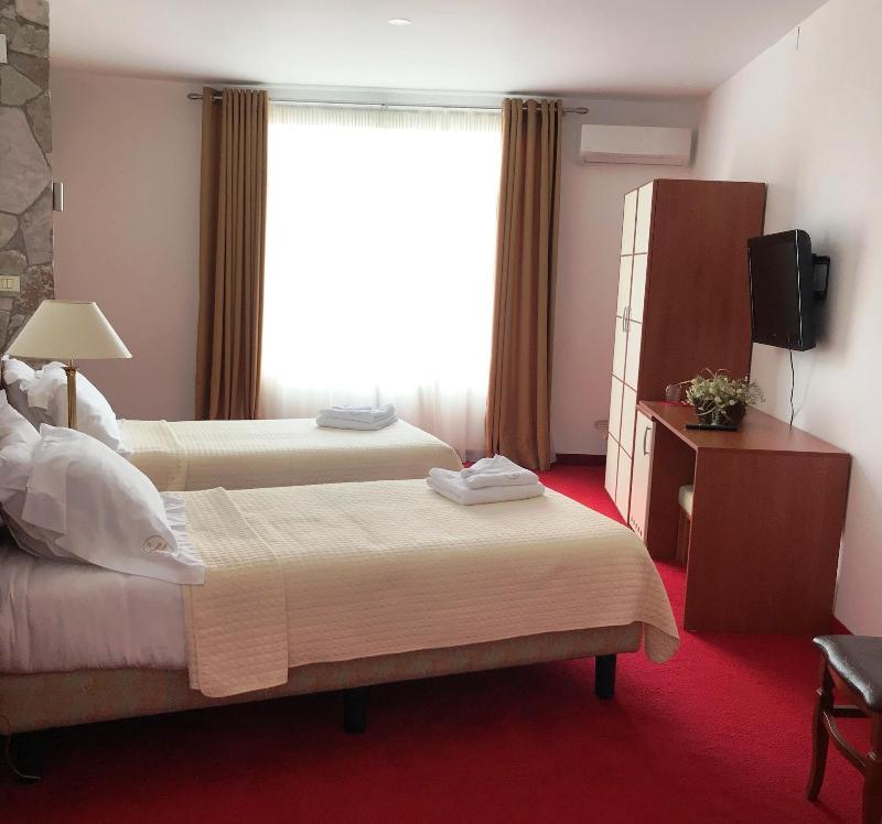 Chateau Linza Resort image