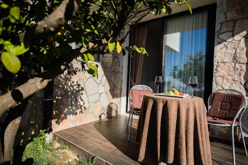 Chateau Linza Resort image