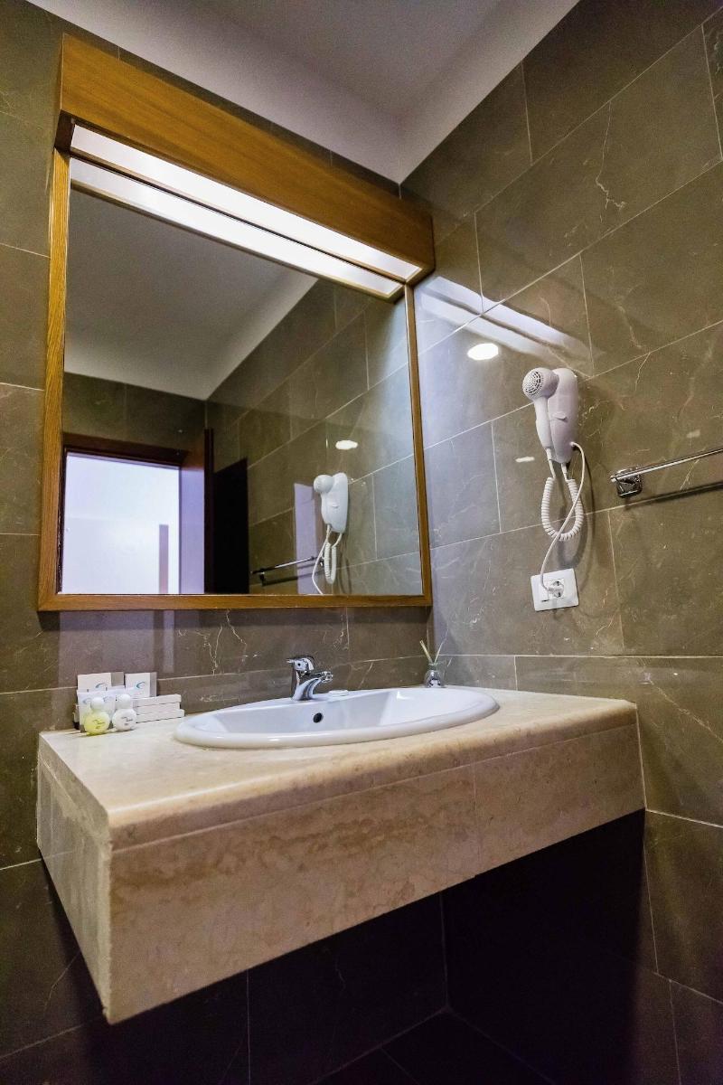 Chateau Linza Resort image