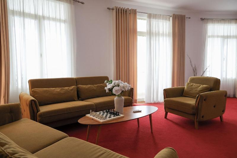 Chateau Linza Resort image