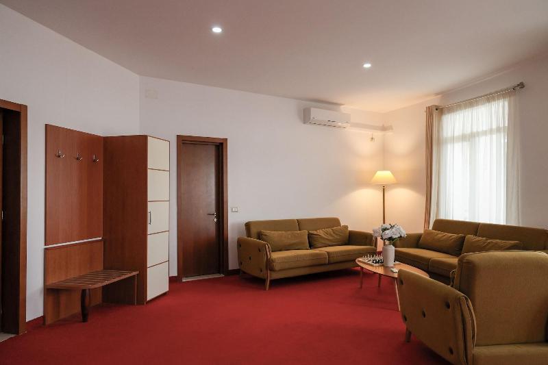 Chateau Linza Resort image