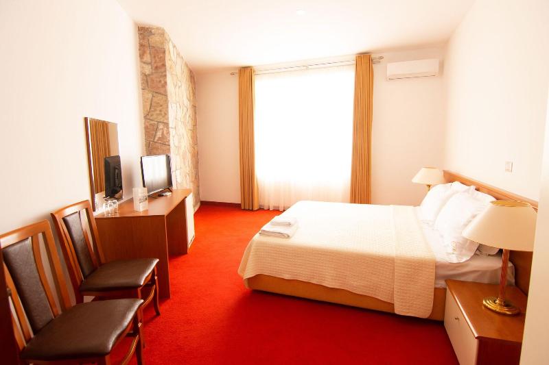Chateau Linza Resort image