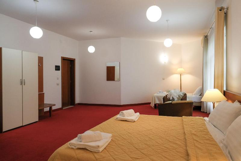 Chateau Linza Resort image