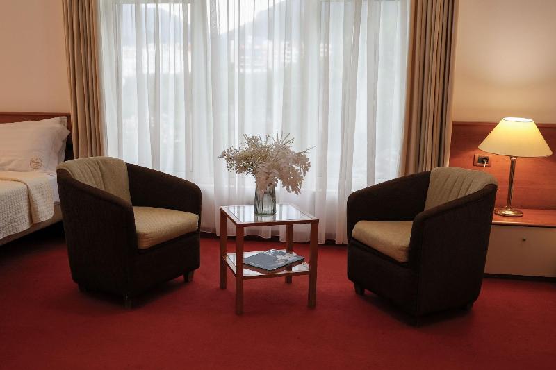 Chateau Linza Resort image