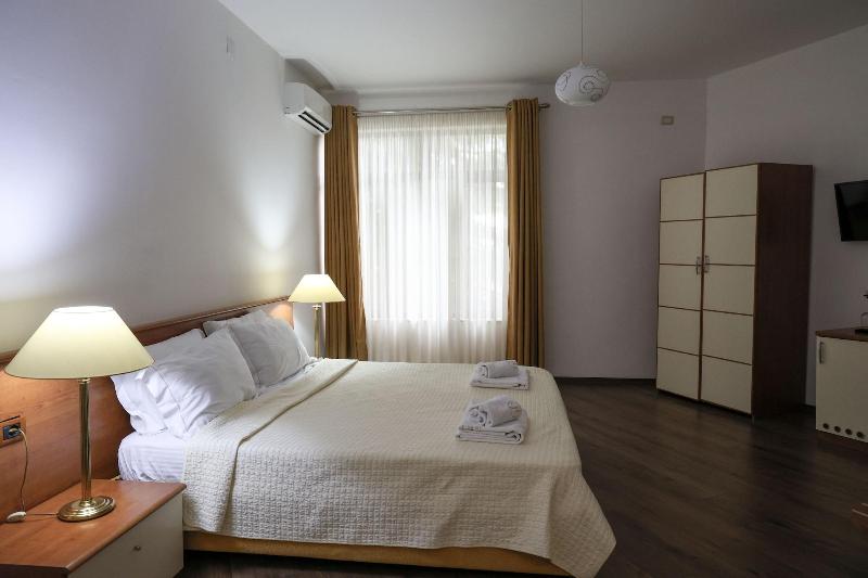 Chateau Linza Resort image