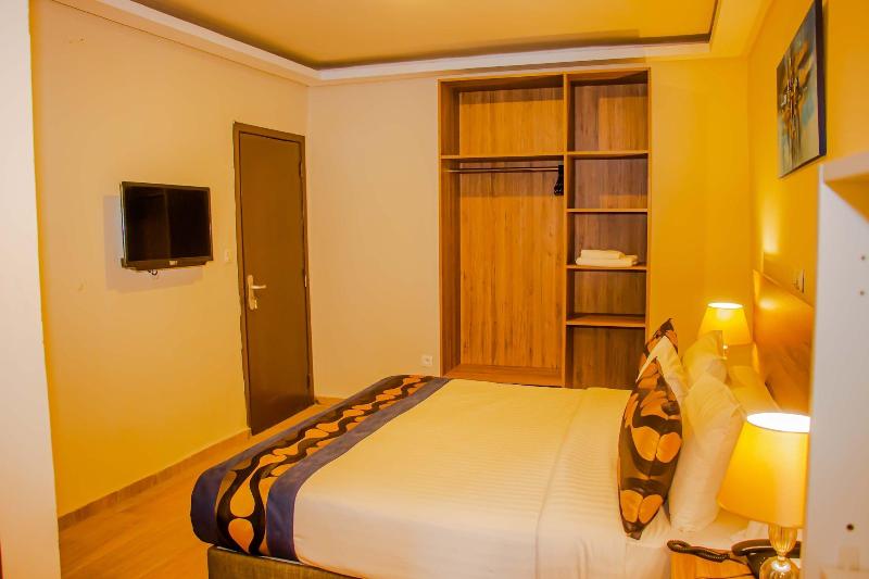 BlueBay Hotel Abidjan image