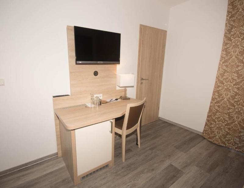 Hotel Sonne am Meer image