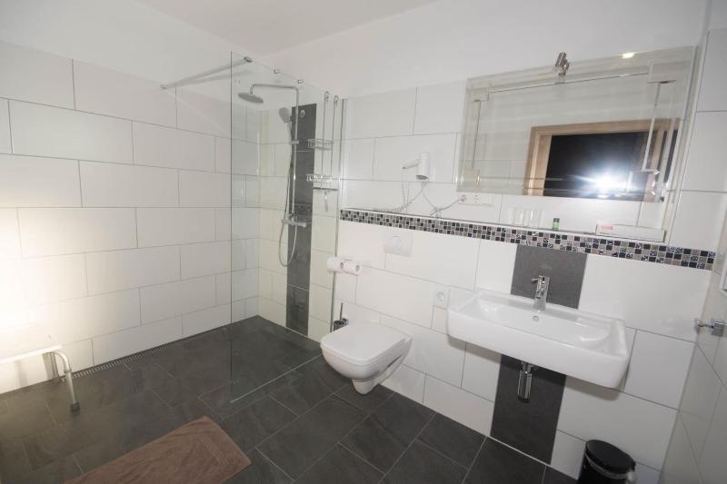 Hotel Sonne am Meer image