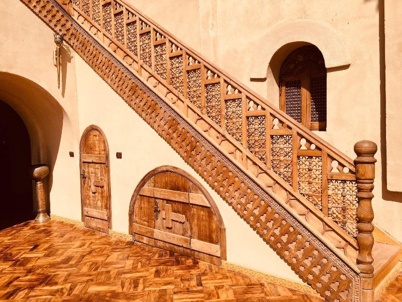 Djorff Palace image