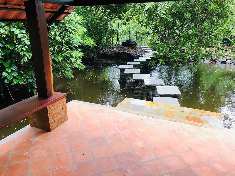 Le Candles Resort image