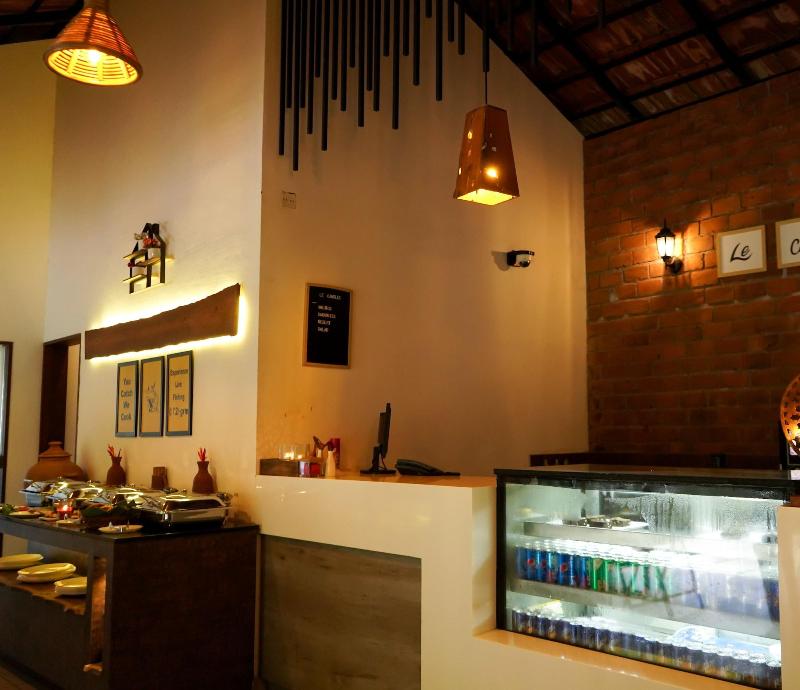 Le Candles Resort image