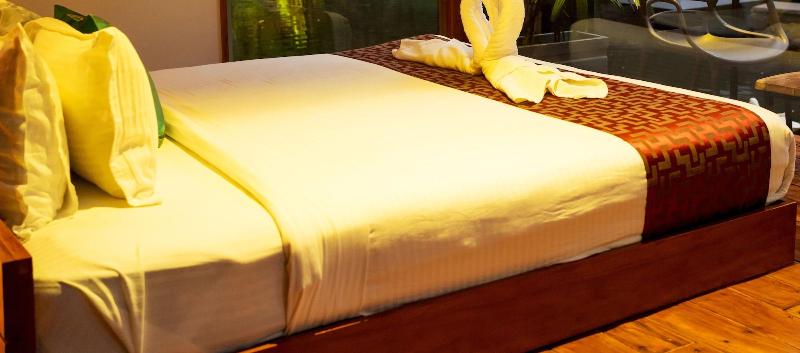 Le Candles Resort image