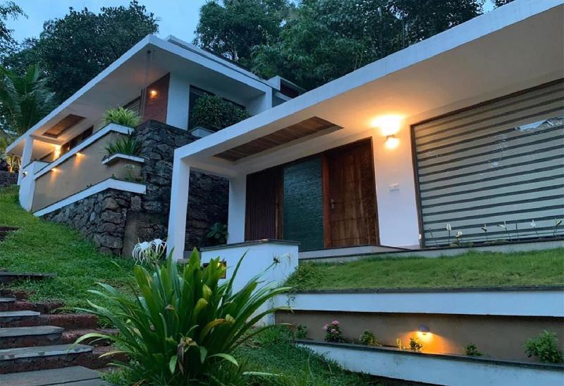 Le Candles Resort image