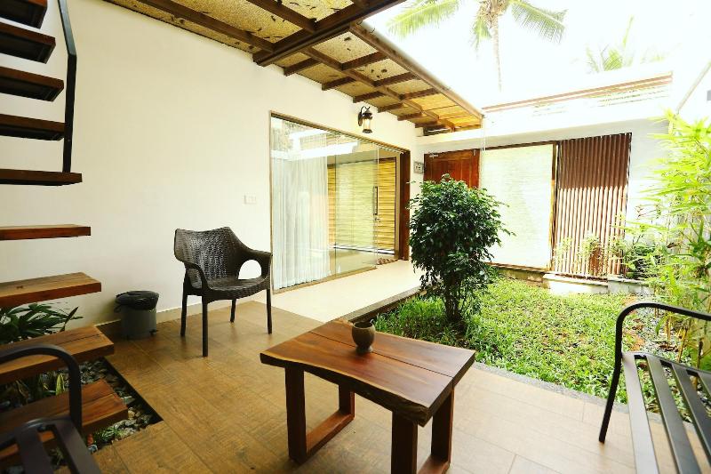 Le Candles Resort image