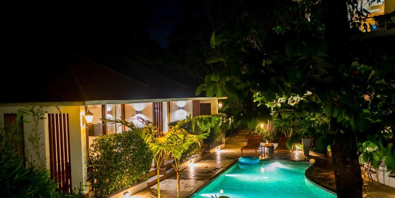 Le Candles Resort image