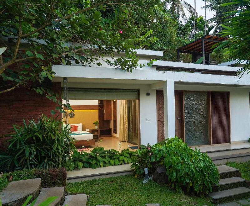 Le Candles Resort image