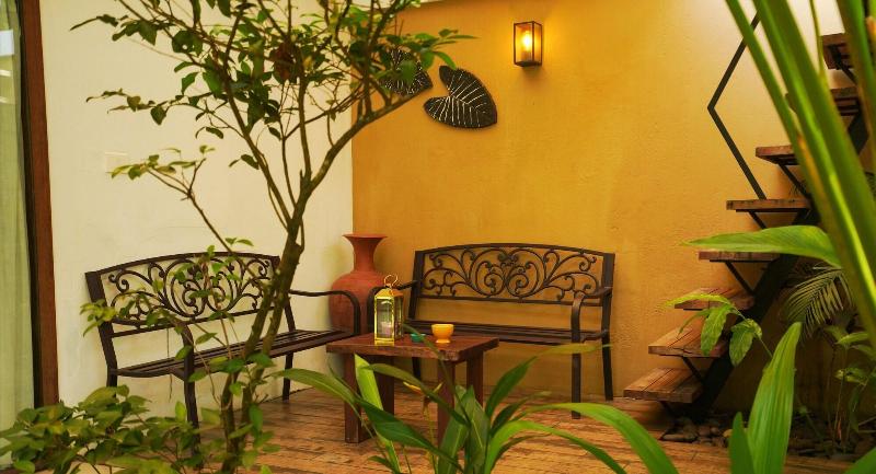 Le Candles Resort image