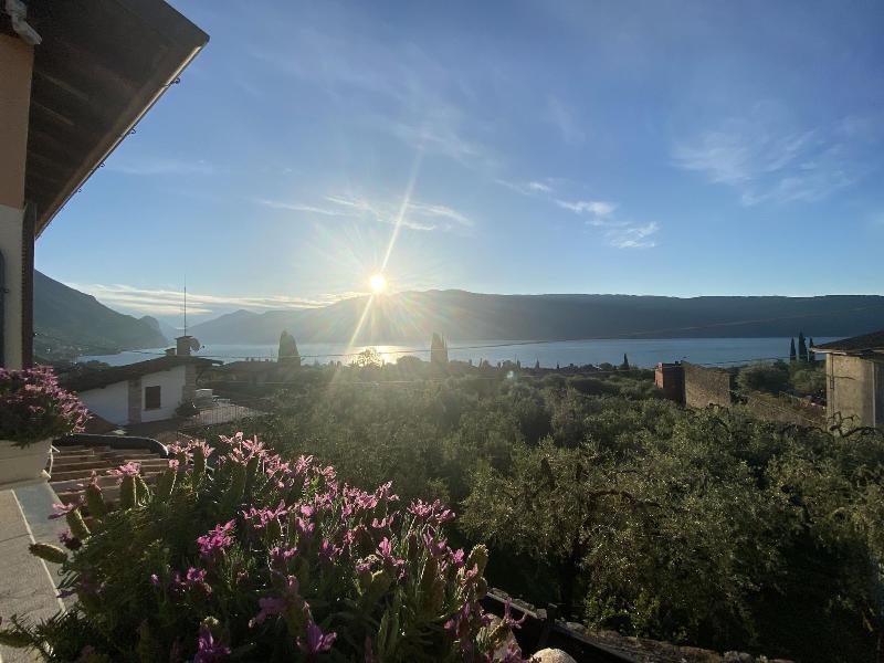 Vista Lago image