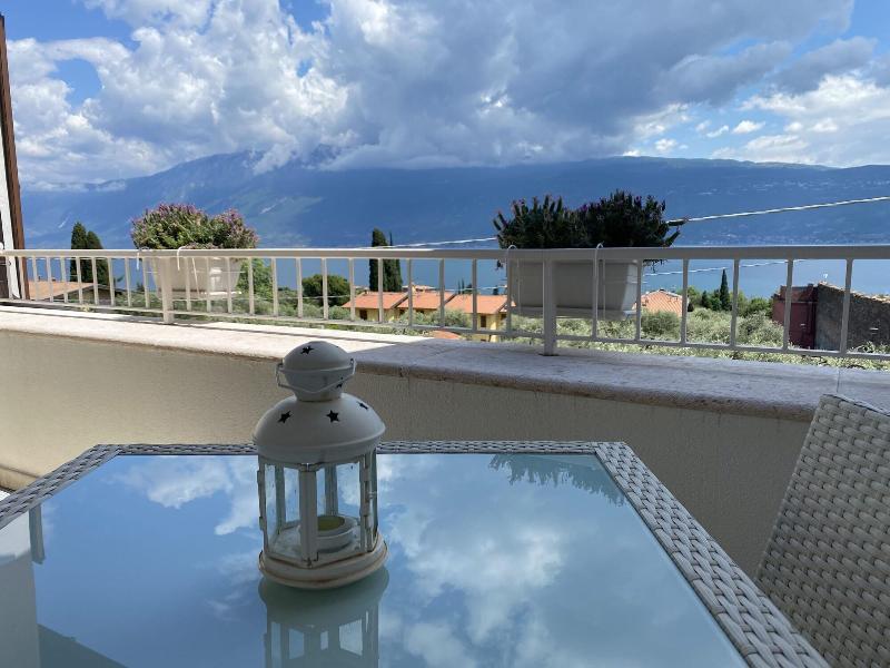 Vista Lago image
