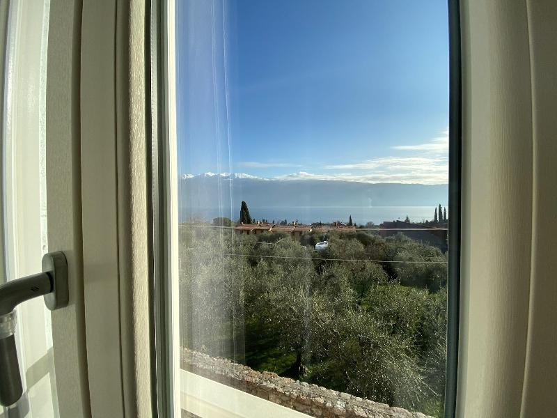Vista Lago image