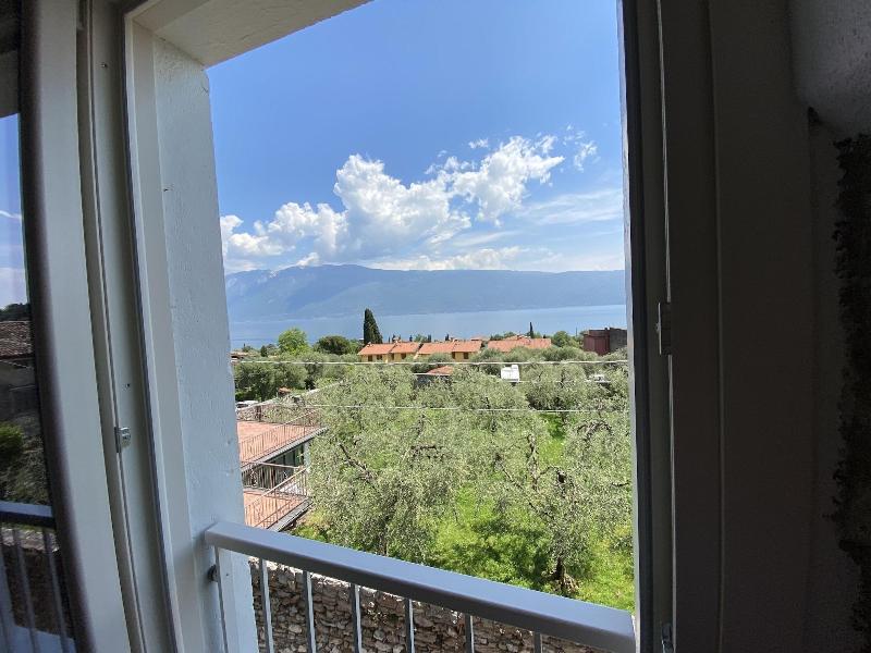 Vista Lago image