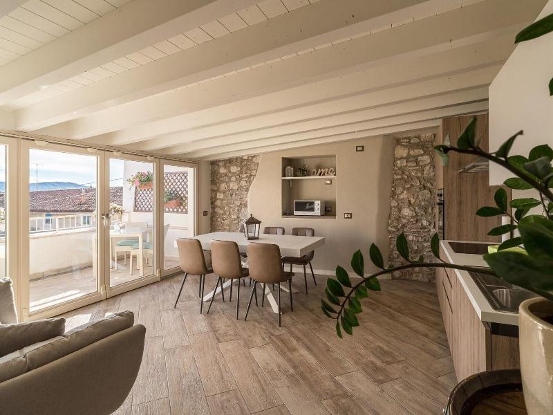 Vista Lago image