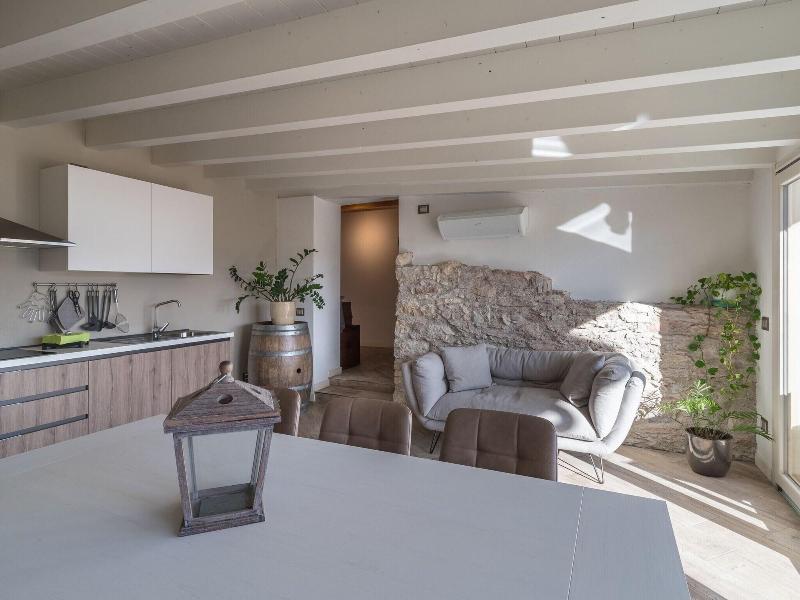 Vista Lago image